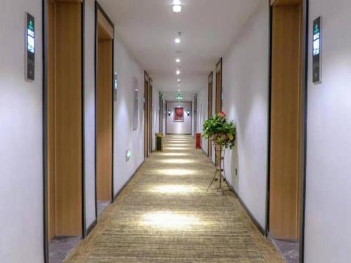 Imagen general del Hotel GreenTree Inn Express Datong High-Speed Railway Station Old City Wall. Foto 6