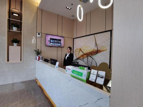 Imagen general del Hotel GreenTree Inn Express Fuzhou Linchuan District Gandong Auto City. Foto 8