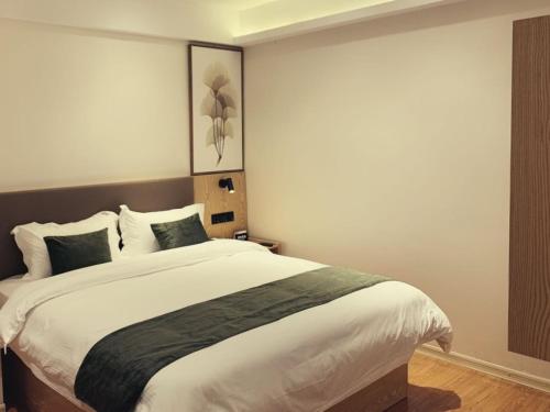 Imagen general del Hotel GreenTree Inn Express Jiangsu Suqian Shuyang Bus Station. Foto 3