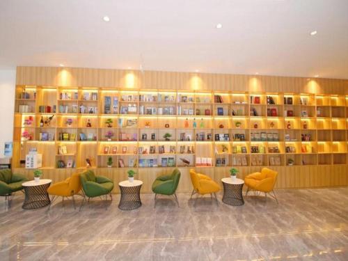 Imagen general del Hotel GreenTree Inn Express Suzhou Tai Lake Xukou Huadun Metro Station. Foto 6