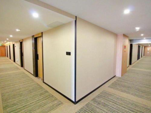 Imagen general del Hotel GreenTree Inn Express Zhangjiagang Hexing Town Shazhou Professional Institue of Technology. Foto 11