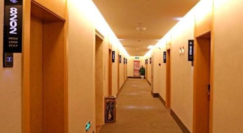 Imagen general del Hotel GreenTree Inn Fuzhou Linchuan Yizhong. Foto 6