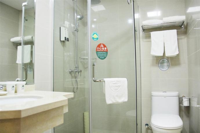 Imagen de la habitación del Hotel GreenTree Inn Guangdong Zhuhai Hongqi Guangan Roa. Foto 6
