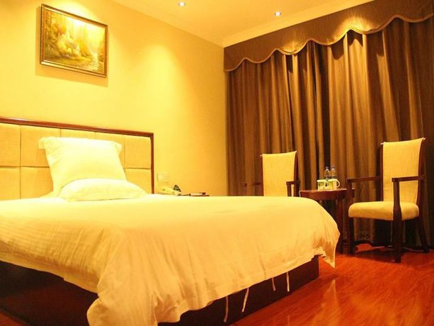 Imagen de la habitación del Hotel GreenTree Inn Guangzhou Panyu Chimelong Paradise Business Hotel. Foto 2