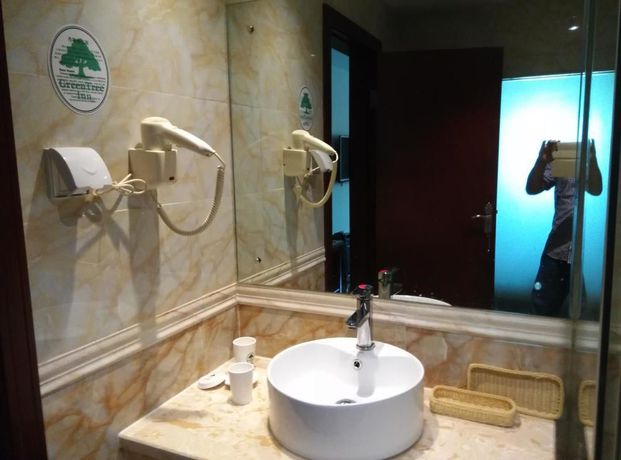 Imagen de la habitación del Hotel GreenTree Inn Guangzhou Panyu Chimelong Paradise Business Hotel. Foto 11