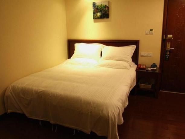 Imagen de la habitación del Hotel GreenTree Inn Guiyang Court Street West Zhongshan Road Subway Station Business Hotel. Foto 3