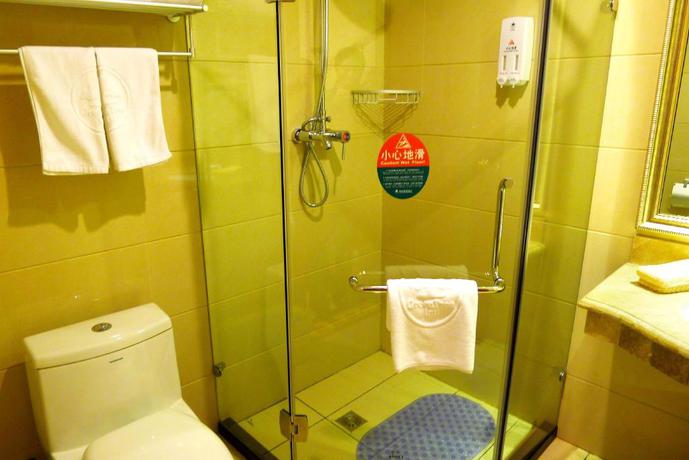 Imagen de la habitación del Hotel GreenTree Inn Guiyang Court Street West Zhongshan Road Subway Station Business Hotel. Foto 17
