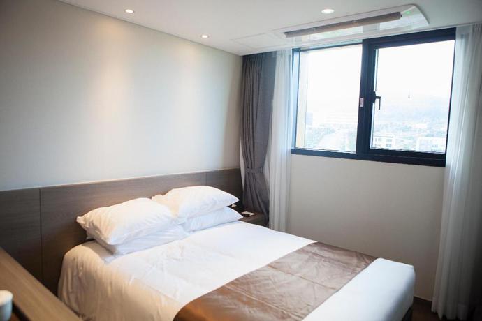 Imagen general del Hotel GreenTree Inn Jeju Seogwipo Express Hotel. Foto 1