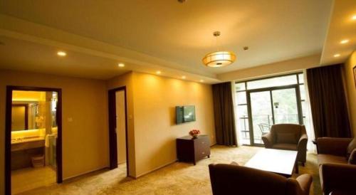 Imagen general del Hotel GreenTree Inn Jiangsu Suzhou New District Science and Technology College Business. Foto 7