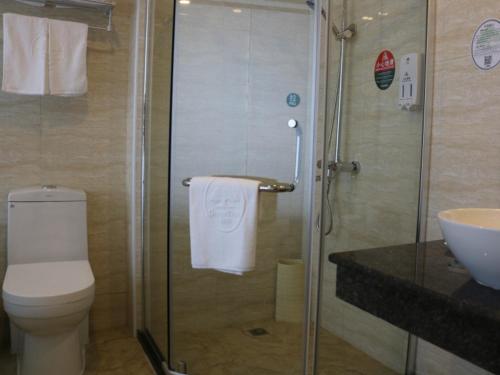 Imagen de la habitación del Hotel GreenTree Inn Jiangsu Yangzhou West Passenger Station Baixiang Road Express Hotel. Foto 4
