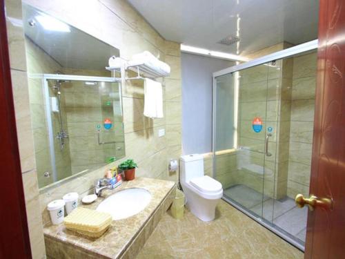 Imagen general del Hotel GreenTree Inn Jieyang North Linjiang Road Express. Foto 12