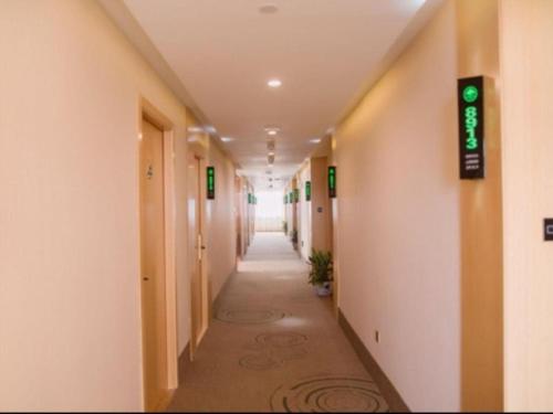 Imagen general del Hotel GreenTree Inn Jiujiang Development Zone Changjiang Avenue. Foto 5