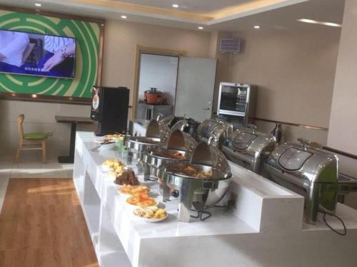 Imagen general del Hotel GreenTree Inn Jiujiang Development Zone Changjiang Avenue. Foto 6