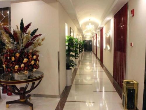 Imagen general del Hotel GreenTree Inn Lianyungang Suning Square Hualian Mantion. Foto 3