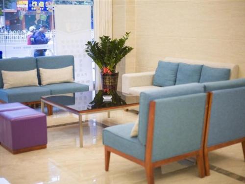 Imagen general del Hotel GreenTree Inn Qingyuan Qinghe Avenue Branch. Foto 4