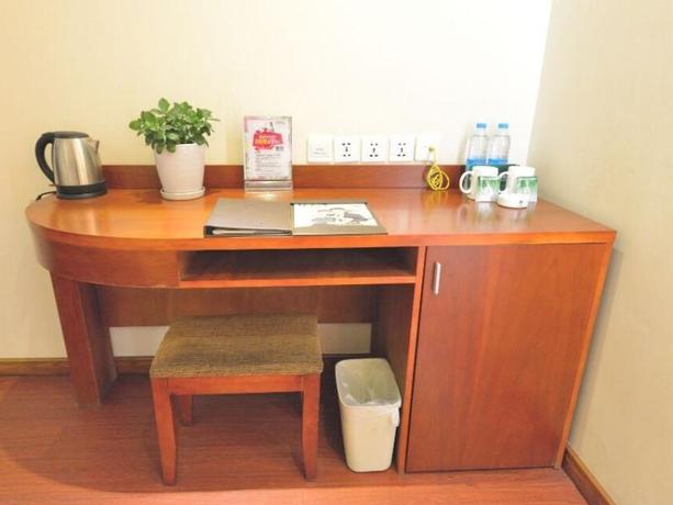 Imagen de la habitación del Hotel GreenTree Inn Shandong Weihai Gangkou Express Hotel. Foto 7