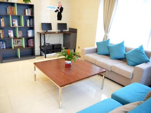 Imagen general del Hotel GreenTree Inn Suzhou Changshu Huanghe Road Linli Center Express. Foto 9