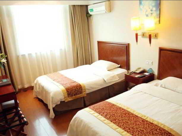 Imagen de la habitación del Hotel GreenTree Inn Suzhou Railway Station Business. Foto 4