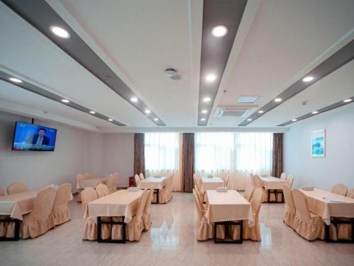 Imagen general del Hotel GreenTree Inn Suzhou Zhangjiagang Tangshi Town Yangzi Road Express. Foto 3
