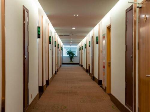 Imagen general del Hotel GreenTree Inn Suzhou Zhangjiagang Tangshi Town Yangzi Road Express. Foto 14