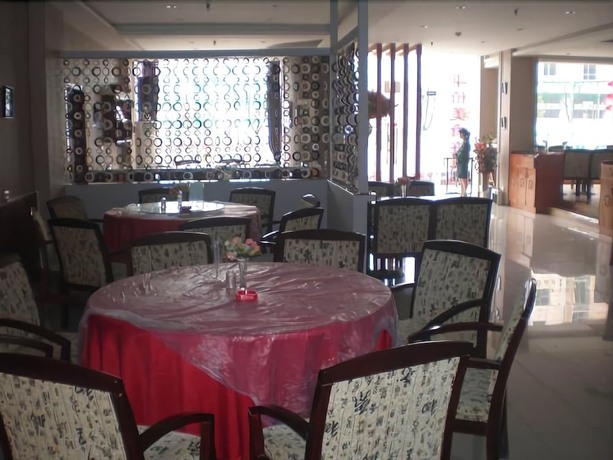 Imagen del bar/restaurante del Hotel GreenTree Inn Wuhan Wuchang Railway Station East Square Business. Foto 2