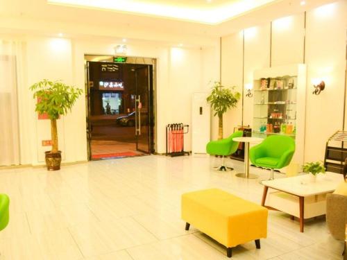 Imagen general del Hotel GreenTree Inn Xuzhou Yunlong District Lvdi Business City Shell. Foto 5