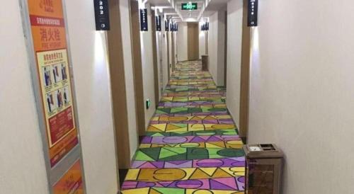 Imagen general del Hotel GreenTree Inn Xuzhou Yunlong District Lvdi Business City Shell. Foto 17