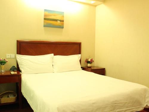 Imagen general del Hotel GreenTree Inn YangZhou Slender West Lake WenChang Attic Express Hotel. Foto 6