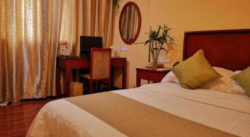 Imagen general del Hotel GreenTree Inn Yixing Zhangzhu Express. Foto 14