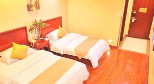 Imagen general del Hotel GreenTree Inn Yixing Zhangzhu Express. Foto 17