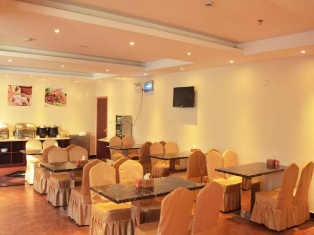 Imagen general del Hotel GreenTree Inn Zhenjiang Babaiban Express Hotel. Foto 3