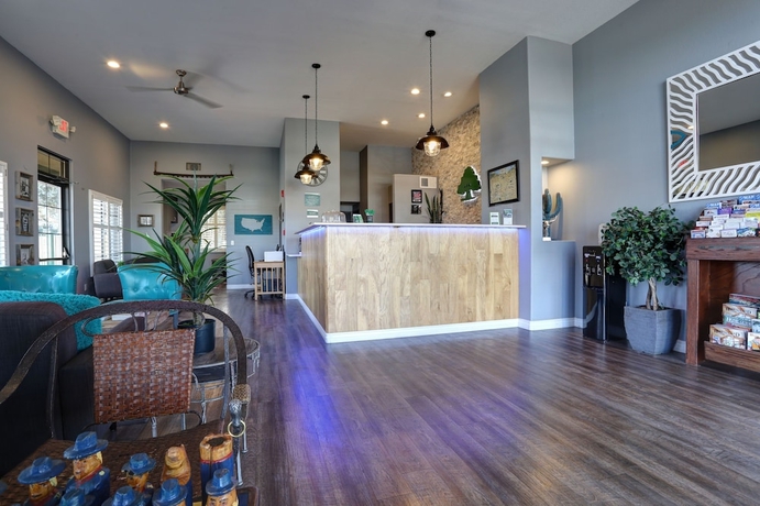 Imagen de los interiores del Hotel GreenTree Inn of Prescott Valley. Foto 11
