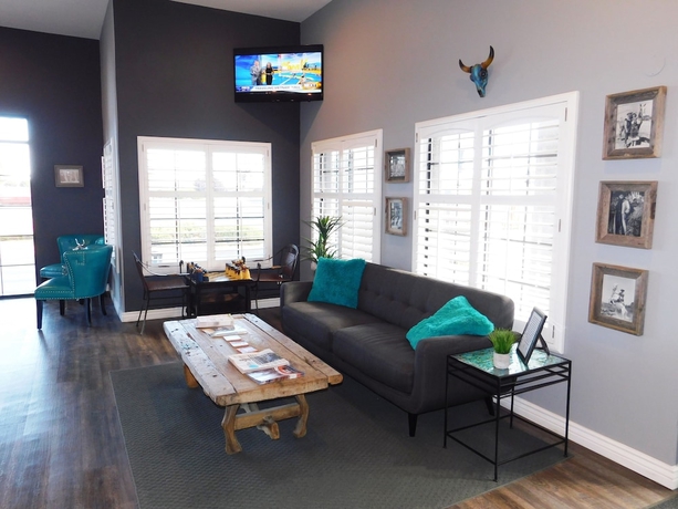 Imagen de los interiores del Hotel GreenTree Inn of Prescott Valley. Foto 16