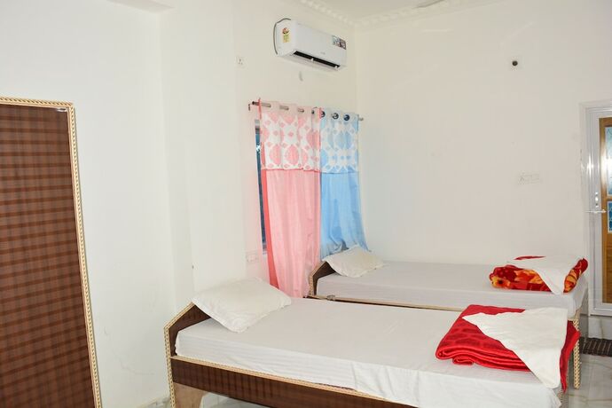 Imagen general del Hotel Greenland Palace Bodhgaya. Foto 15