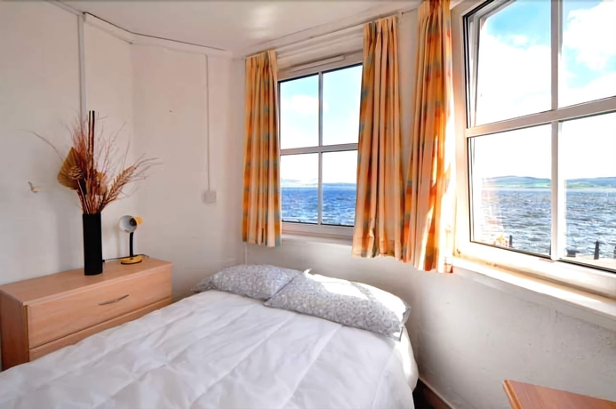 Imagen de la habitación del Hotel Greenock Hall?s Waterfront Complex. Foto 8