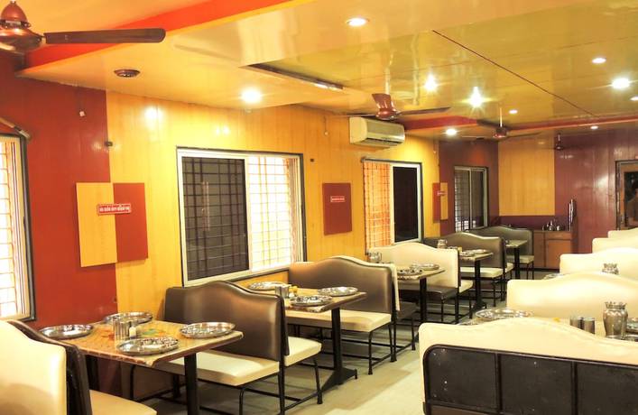 Imagen del bar/restaurante del Hotel Greenpark. Foto 4