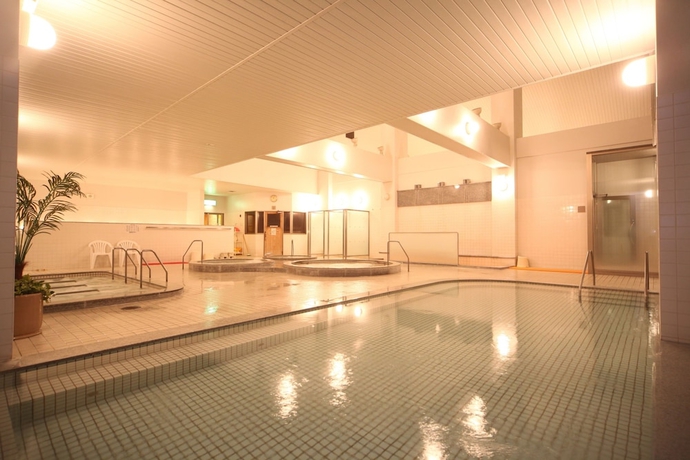 Imagen de la piscina del Hotel Greenpia Onuma. Foto 18