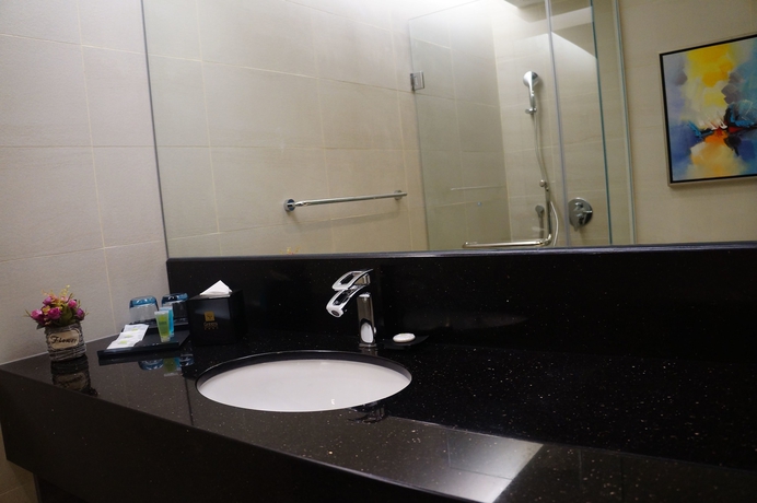 Imagen de la habitación del Hotel Greens And Suites. Foto 3