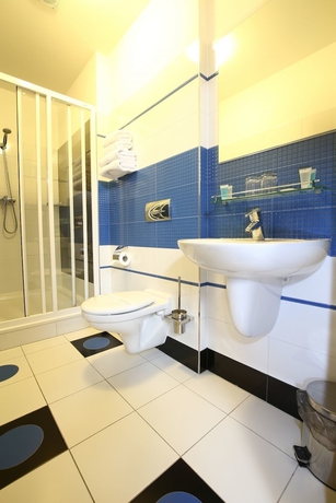 Imagen de la habitación del Hotel Greensgate Golf and Leisure Resort. Foto 7