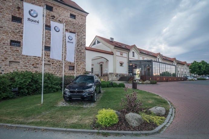 Imagen de los exteriores del Hotel Greensgate Golf and Leisure Resort. Foto 16