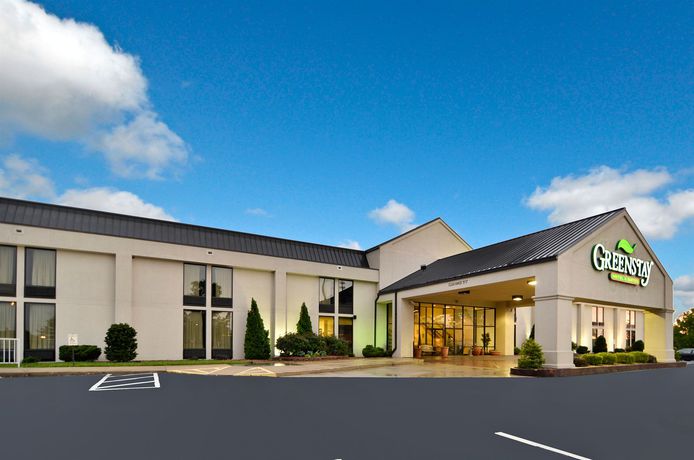 Imagen de los interiores del Hotel Greenstay and Suites, Springfield. Foto 13