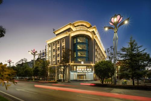 Imagen general del Hotel Greentree Eastern Tengchong. Foto 4