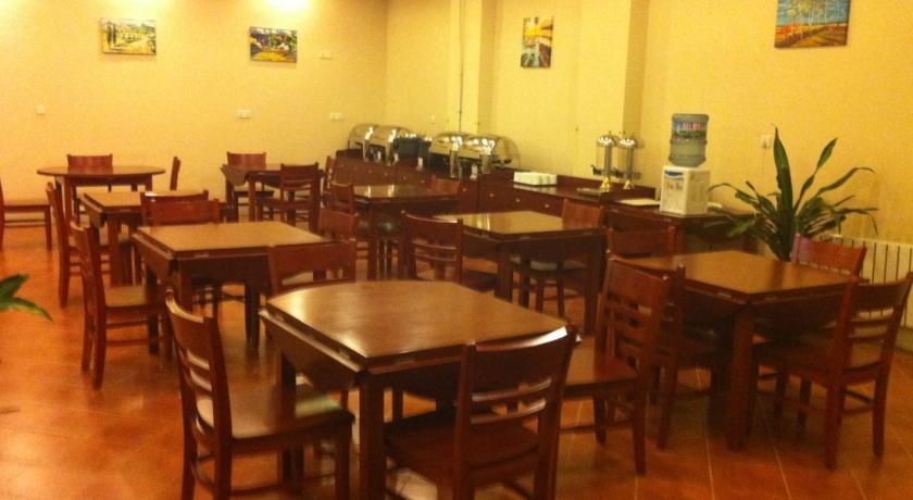 Imagen del bar/restaurante del Hotel Greentree Inn Baotou Peoples' Park Hotel. Foto 2