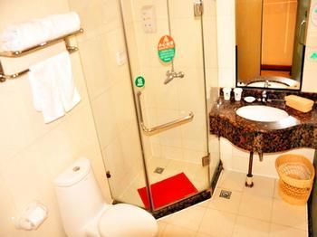 Imagen de la habitación del Hotel Greentree Inn Beijing Guangmingqiao Express Apartment. Foto 8