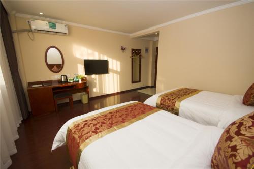Imagen general del Hotel Greentree Inn Chizhou Changjiang Middle Road Shangzhidu Commerce Square Express. Foto 3