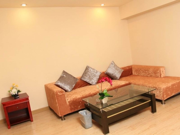 Imagen de los interiores del Hotel Greentree Inn Guangdong Shenzhen Buji Long Dragon. Foto 12