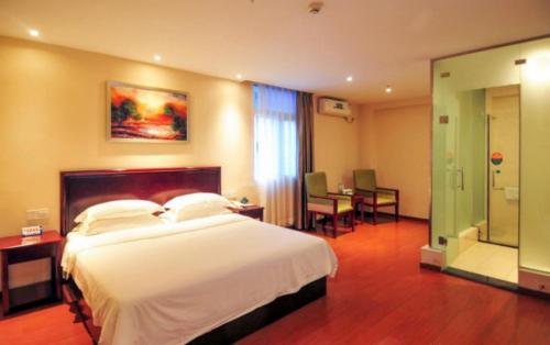 Imagen de la habitación del Hotel Greentree Inn Hainan Haikou Haifu Road Provincial. Foto 4