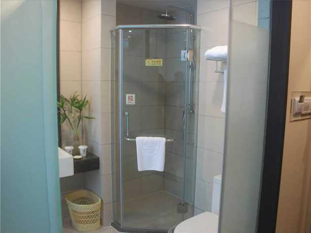 Imagen del bar/restaurante del Hotel Greentree Inn Jiangsu Nantong Rugao Haiyang Road Tiancheng Business. Foto 5