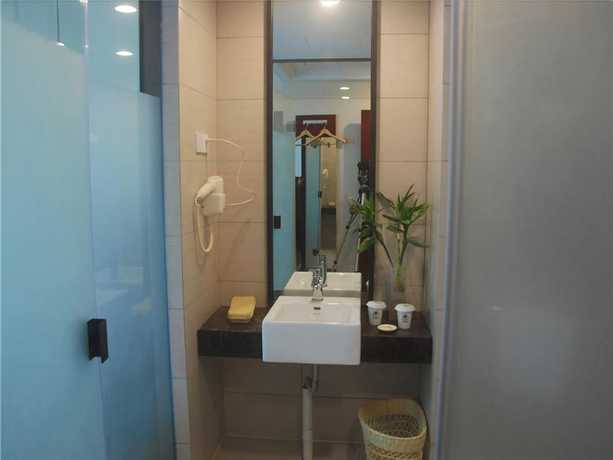 Imagen del bar/restaurante del Hotel Greentree Inn Jiangsu Nantong Rugao Haiyang Road Tiancheng Business. Foto 6