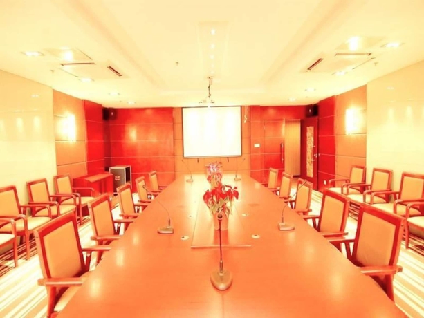 Imagen de los interiores del Hotel Greentree Inn Jiangsu Suzhou Heshan Business. Foto 15